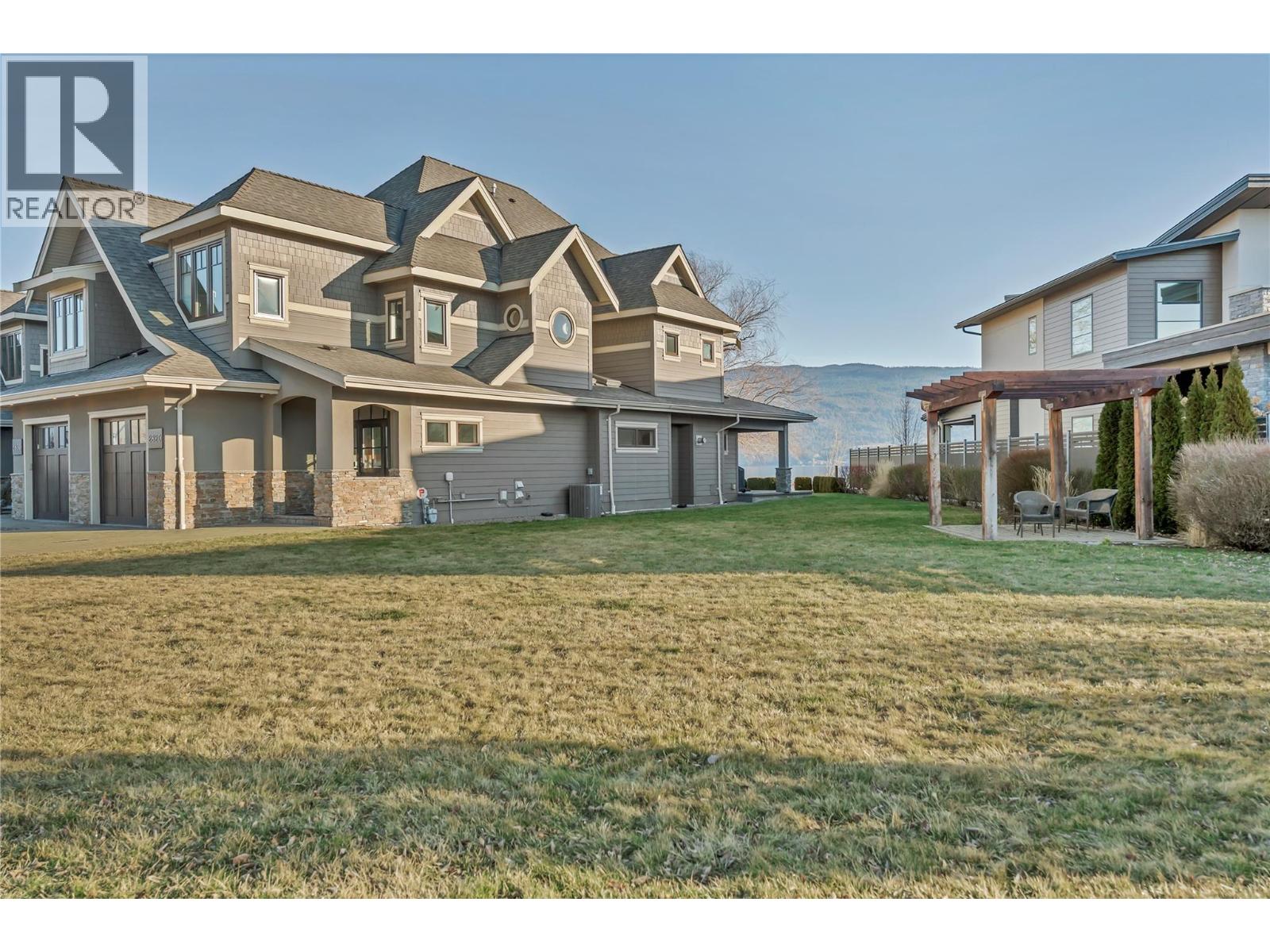 2820 Landry Crescent, Summerland