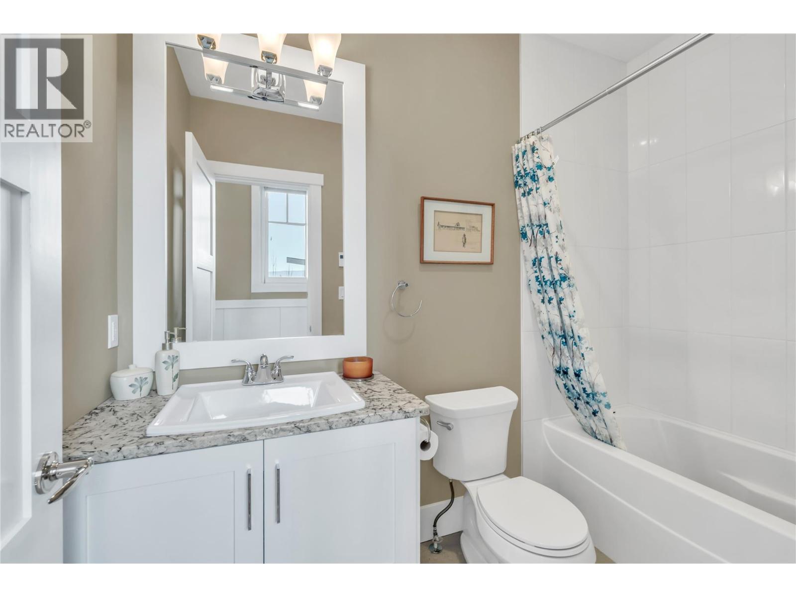 2820 Landry Crescent, Summerland