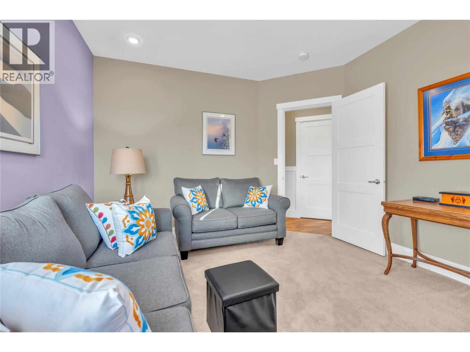 2820 Landry Crescent, Summerland