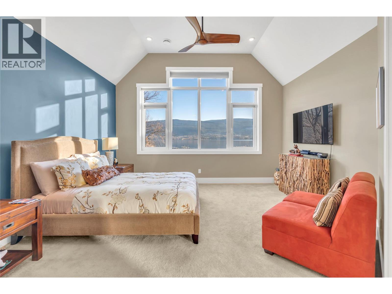 2820 Landry Crescent, Summerland