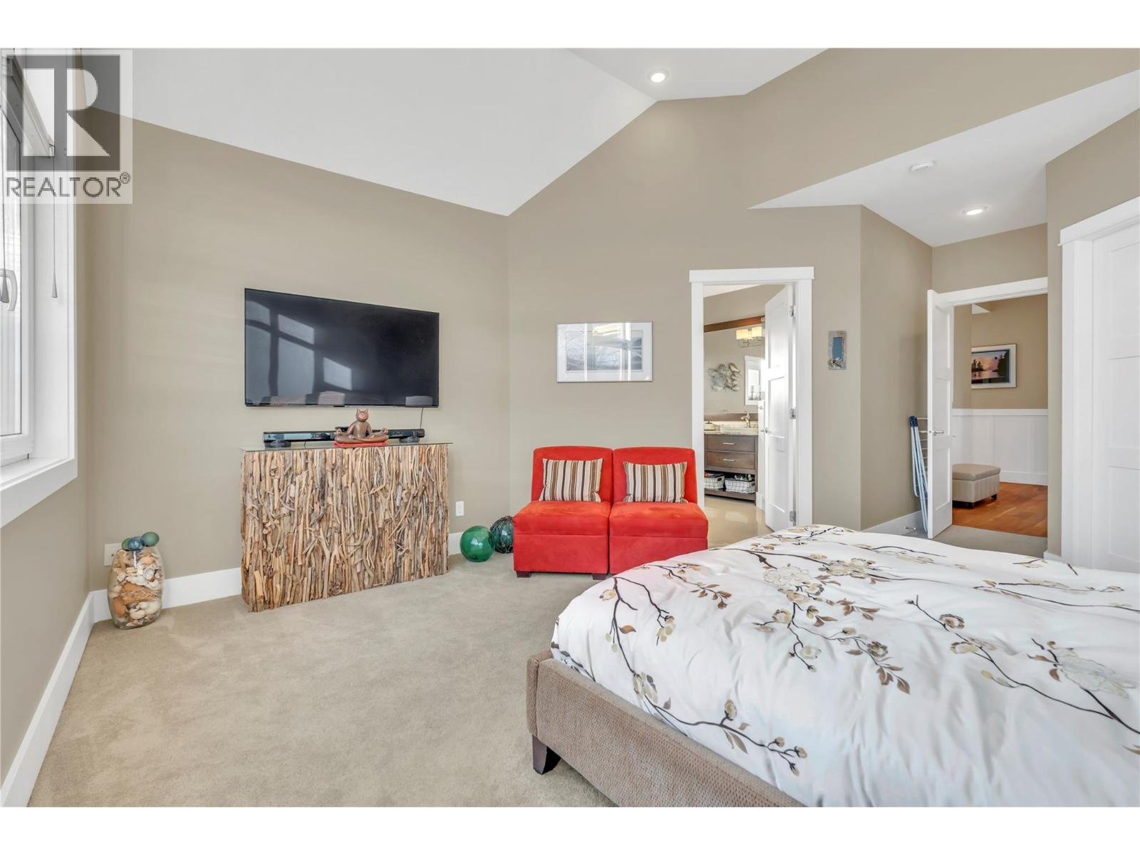 2820 Landry Crescent, Summerland