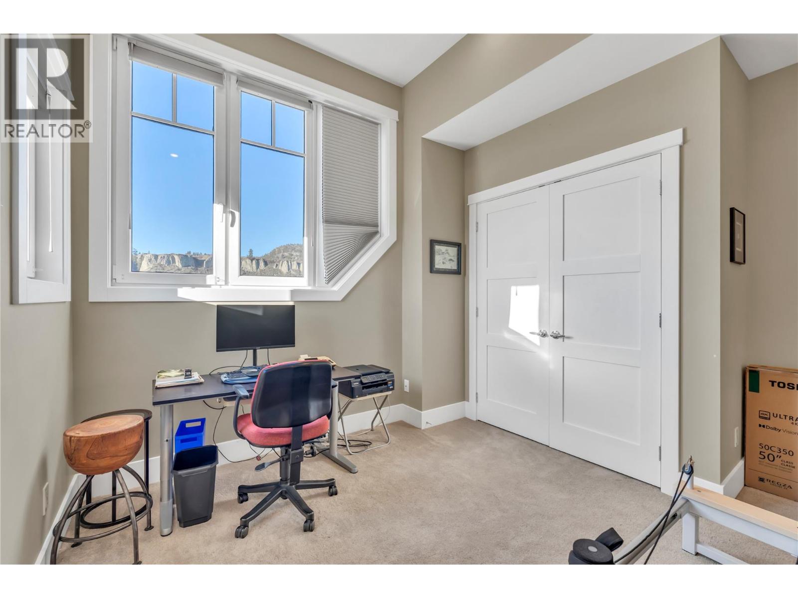 2820 Landry Crescent, Summerland