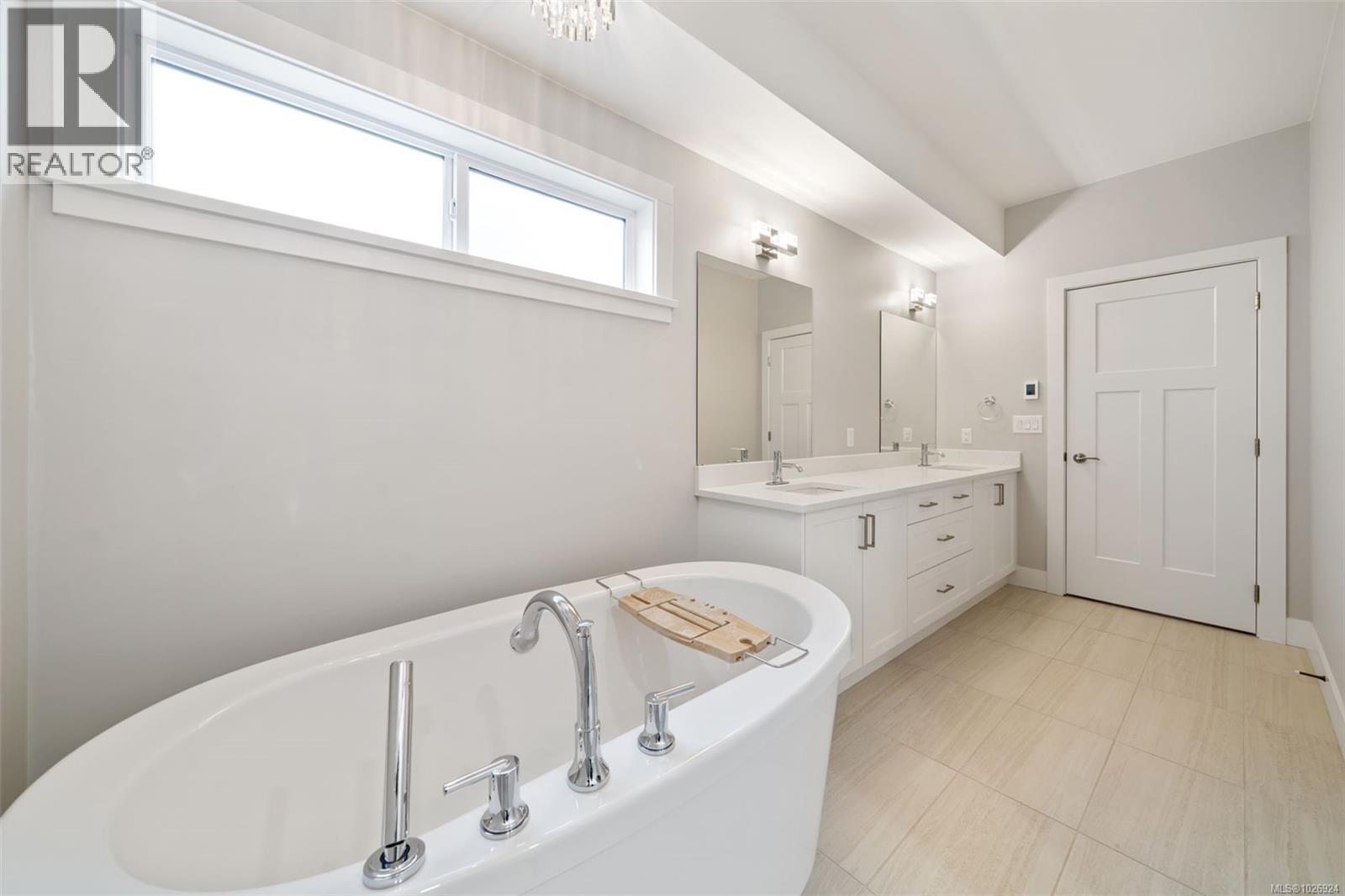 6912 Blanchard Rd, Sooke