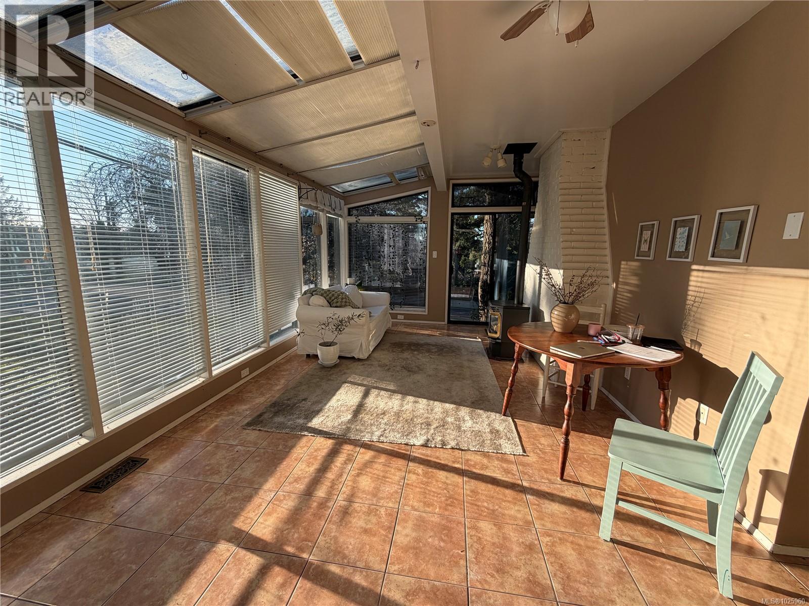  2684 Sea View Road, Saanich