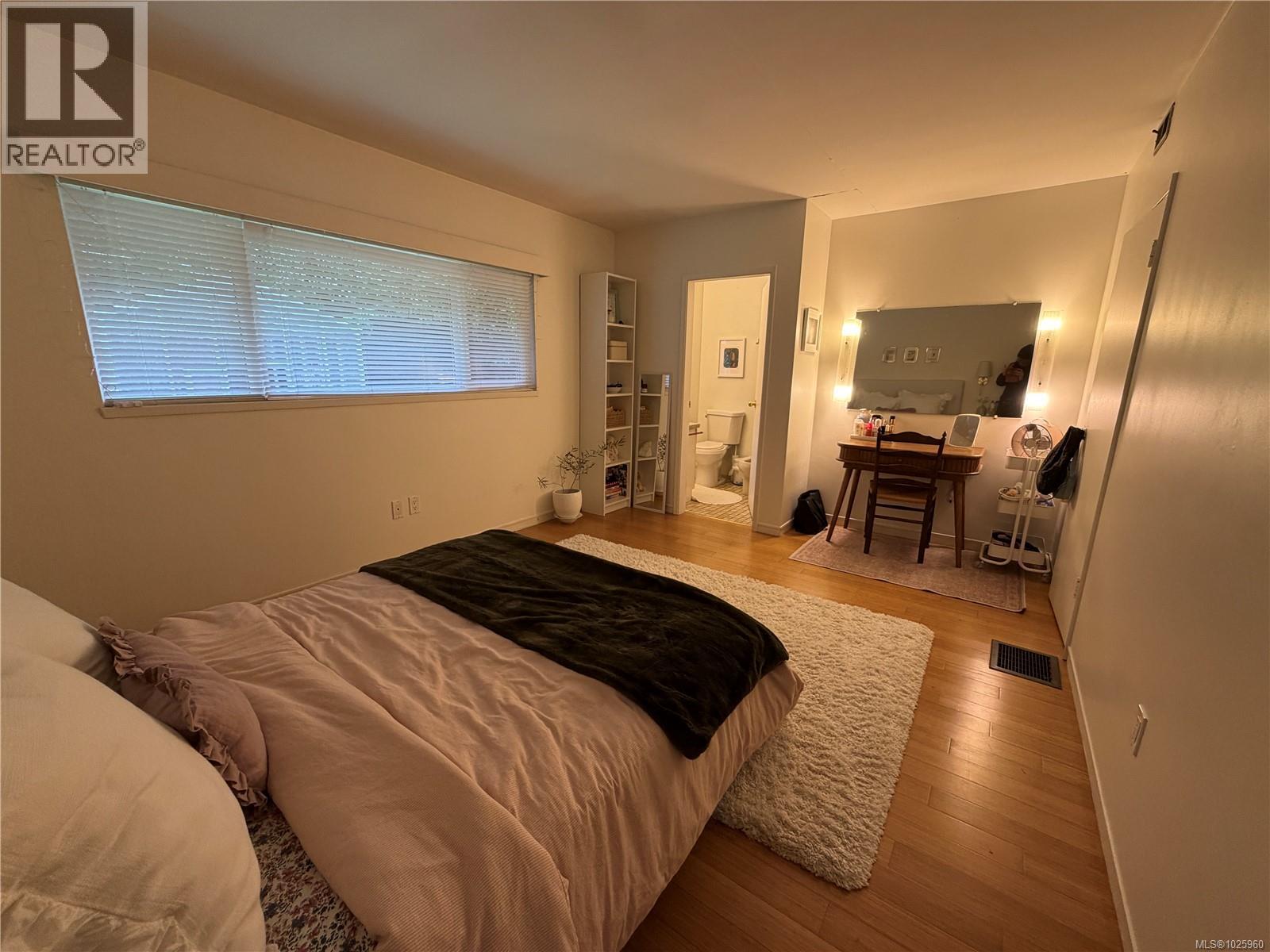  2684 Sea View Road, Saanich