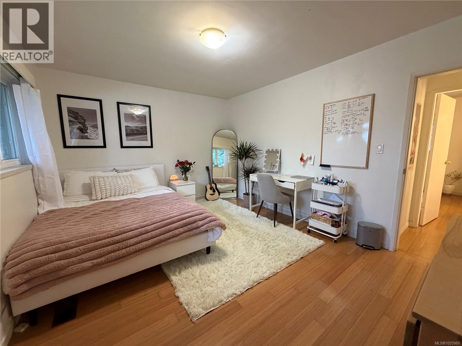  2684 Sea View Road, Saanich