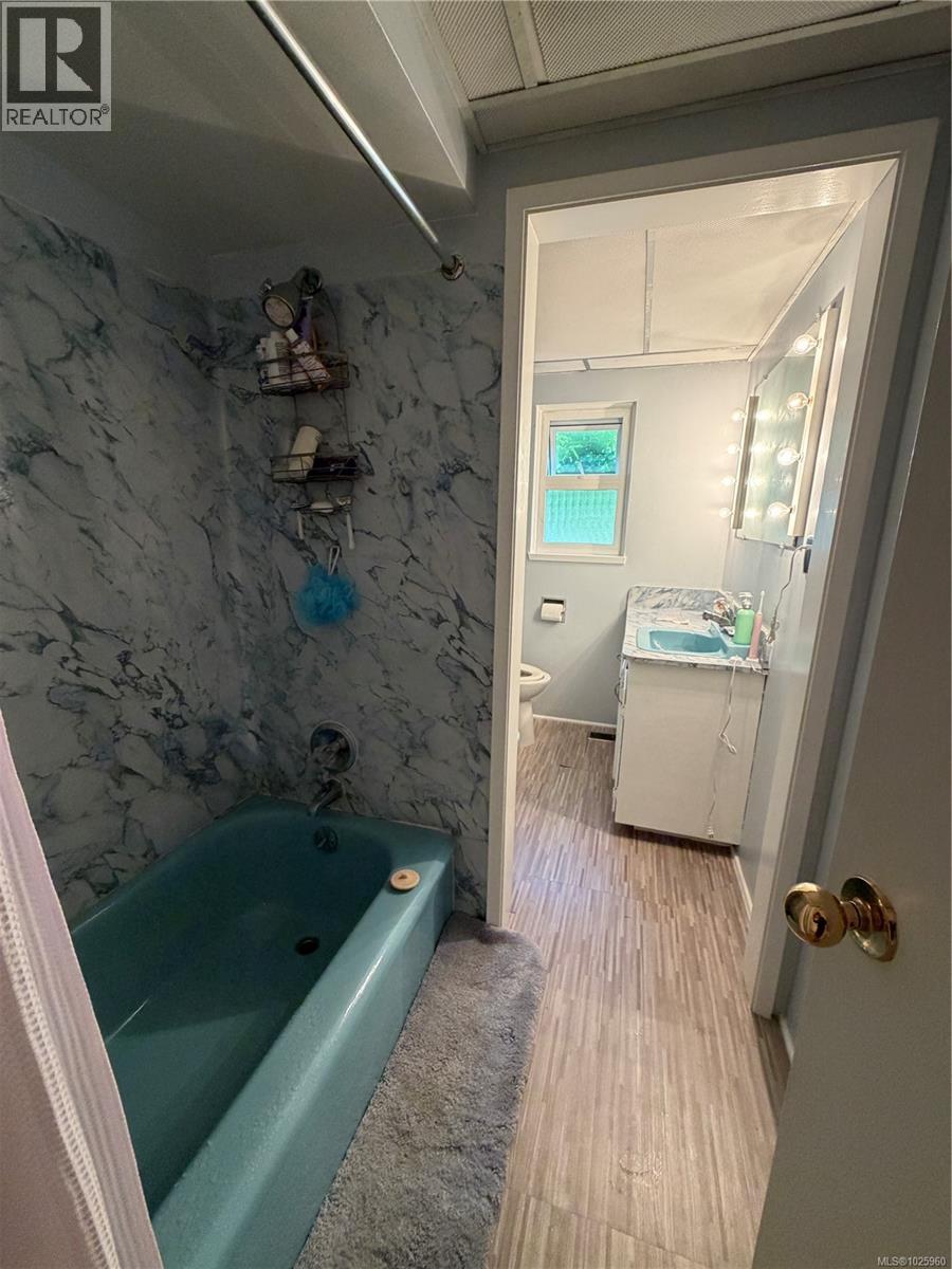 2684 Sea View Rd - 27
