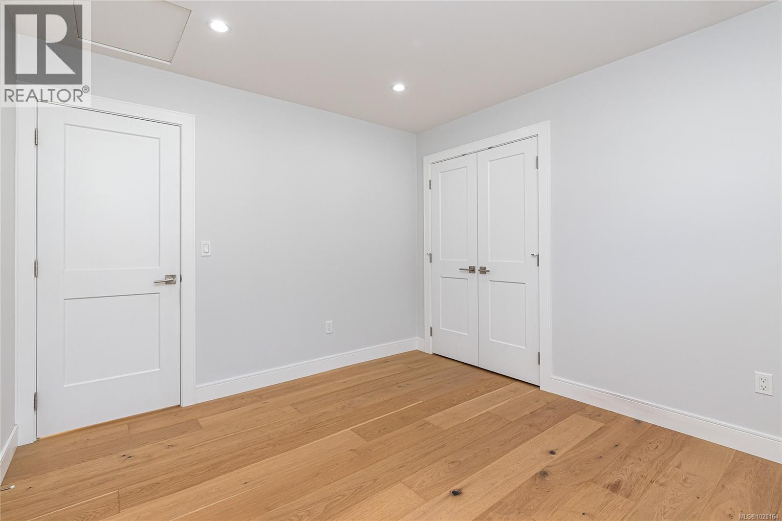  914 Peace Keeping Crescent, Langford