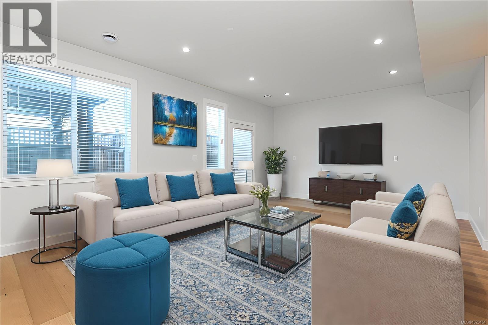  914 Peace Keeping Crescent, Langford