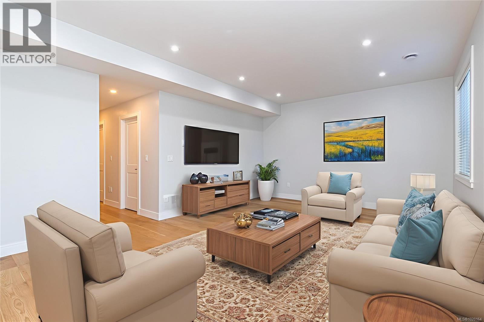  914 Peace Keeping Crescent, Langford