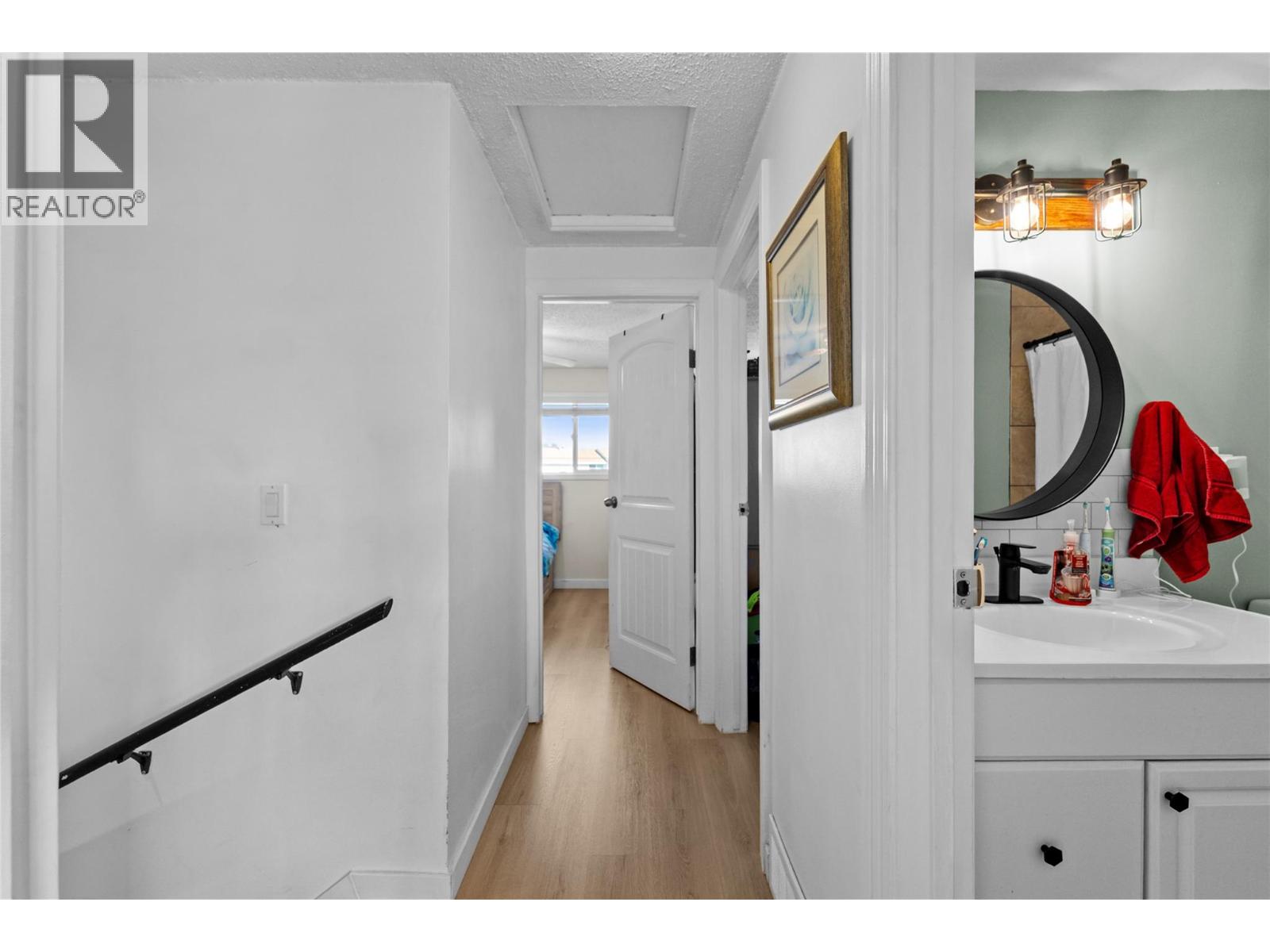 #54 2568 SANDPIPER DRIVE - 17