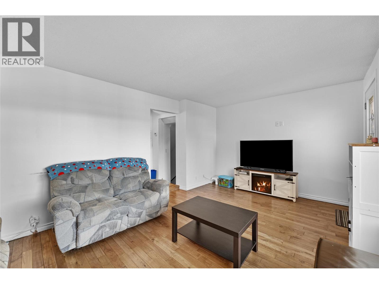 #54 2568 SANDPIPER DRIVE - 14