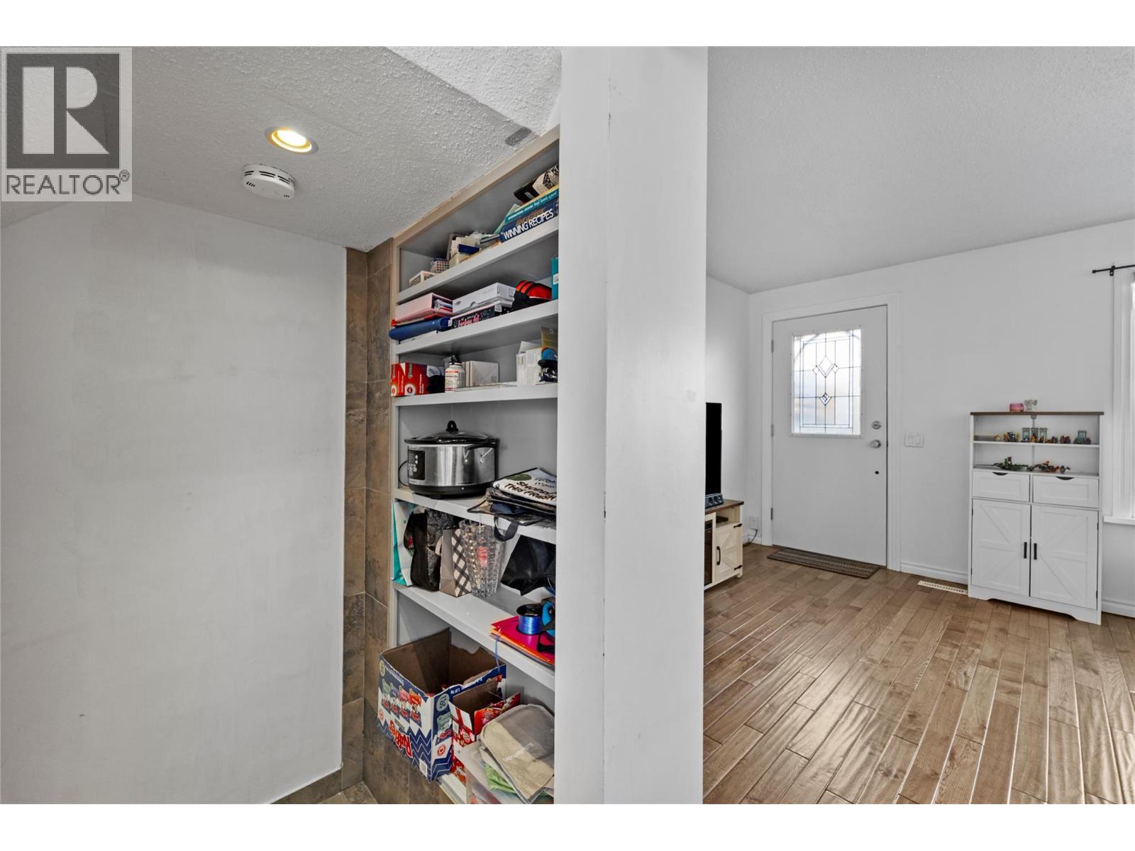 #54 2568 SANDPIPER DRIVE - 25