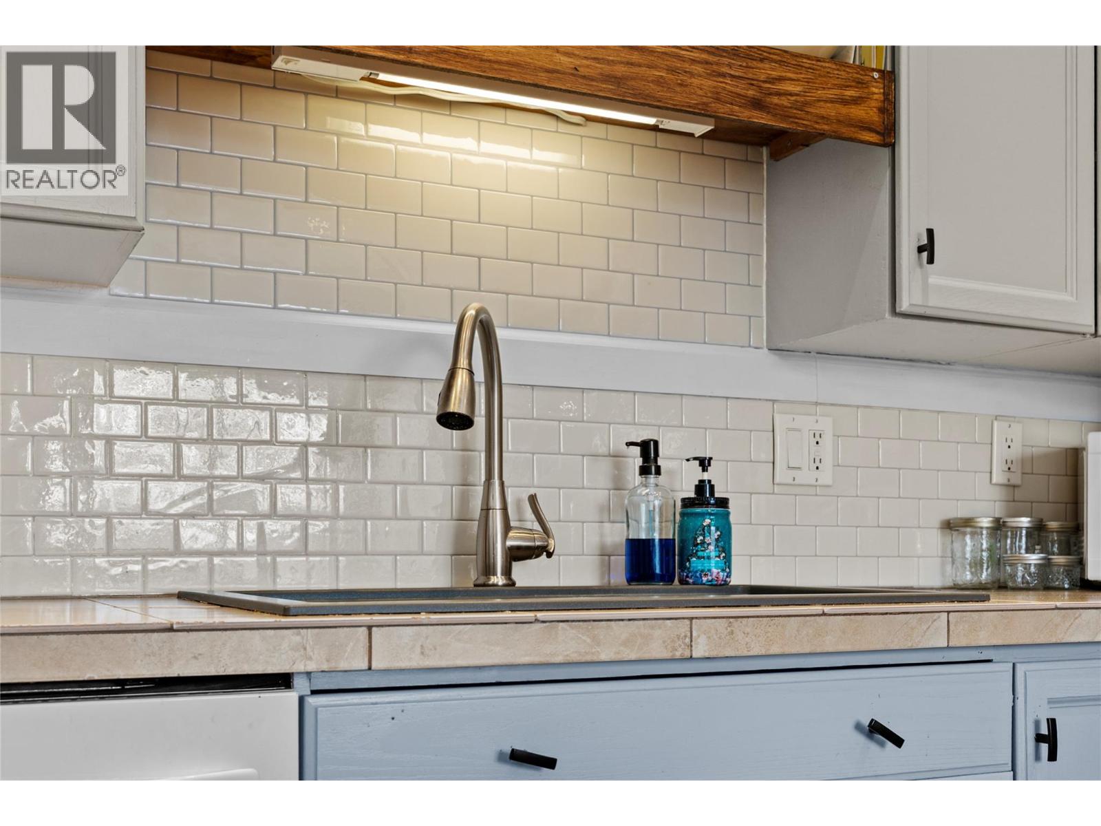 2568 Sandpiper Drive Unit# 54 - Photo 4 of 39, Kamloops, British Columbia