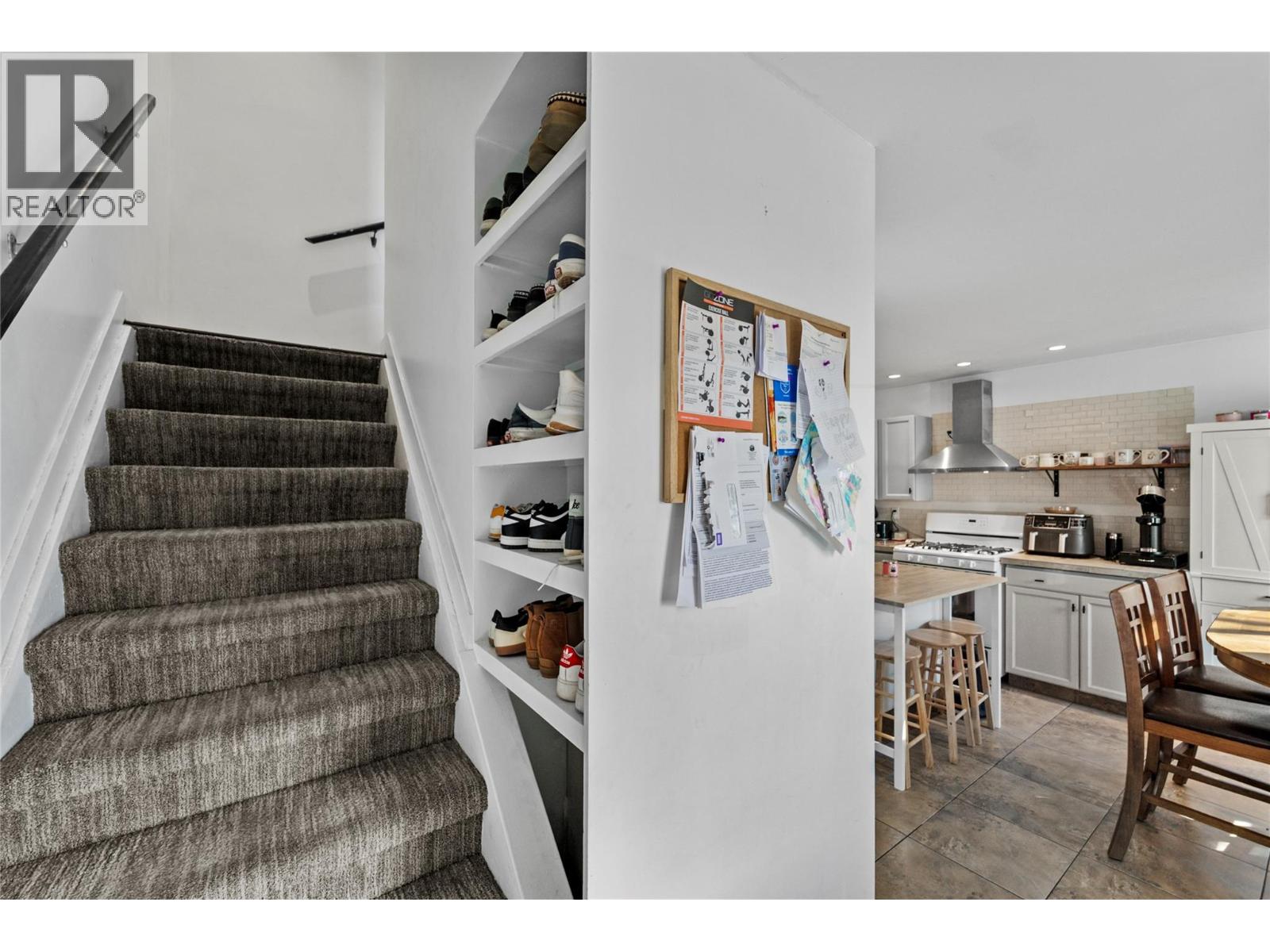 #54 2568 SANDPIPER DRIVE - 16