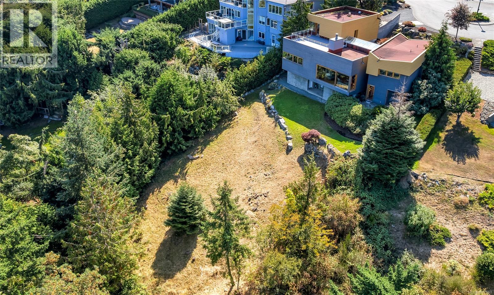 8909 Park Pacific Terr, North Saanich