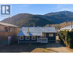 5783 Tuktakamin Road, Falkland, BC V0E1W0 Photo 32