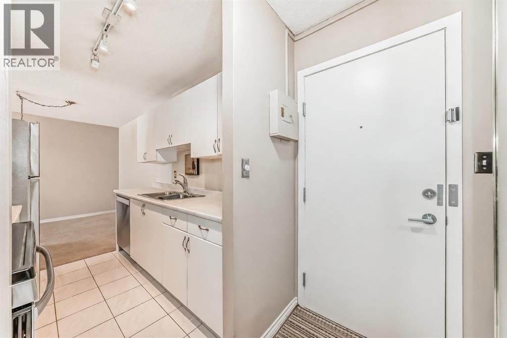 10D, 80 Galbraith Drive SW - Photo 4 of 35, Calgary, Alberta