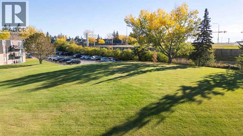 Single Family House for Sale in D  Galbraith Drive SW Glamorgan Calgary 