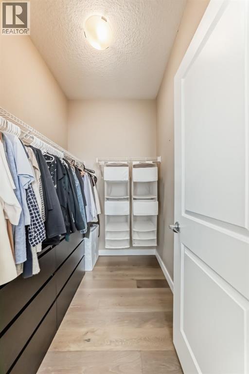 Single Family House for Sale in    Avenue NW Hillhurst Calgary 