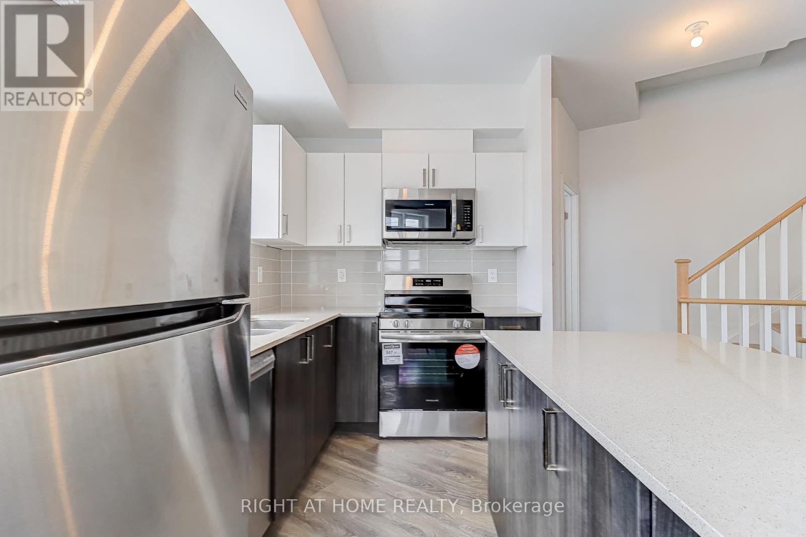 1 CASE OOTES DRIVE - Photo 3 of 27, Toronto (Victoria Village), Ontario