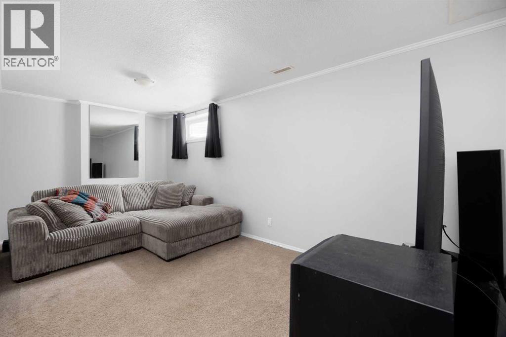 209 Pickles Crescent, Fort McMurray