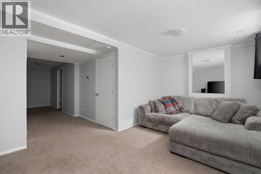 209 Pickles Crescent, Fort McMurray