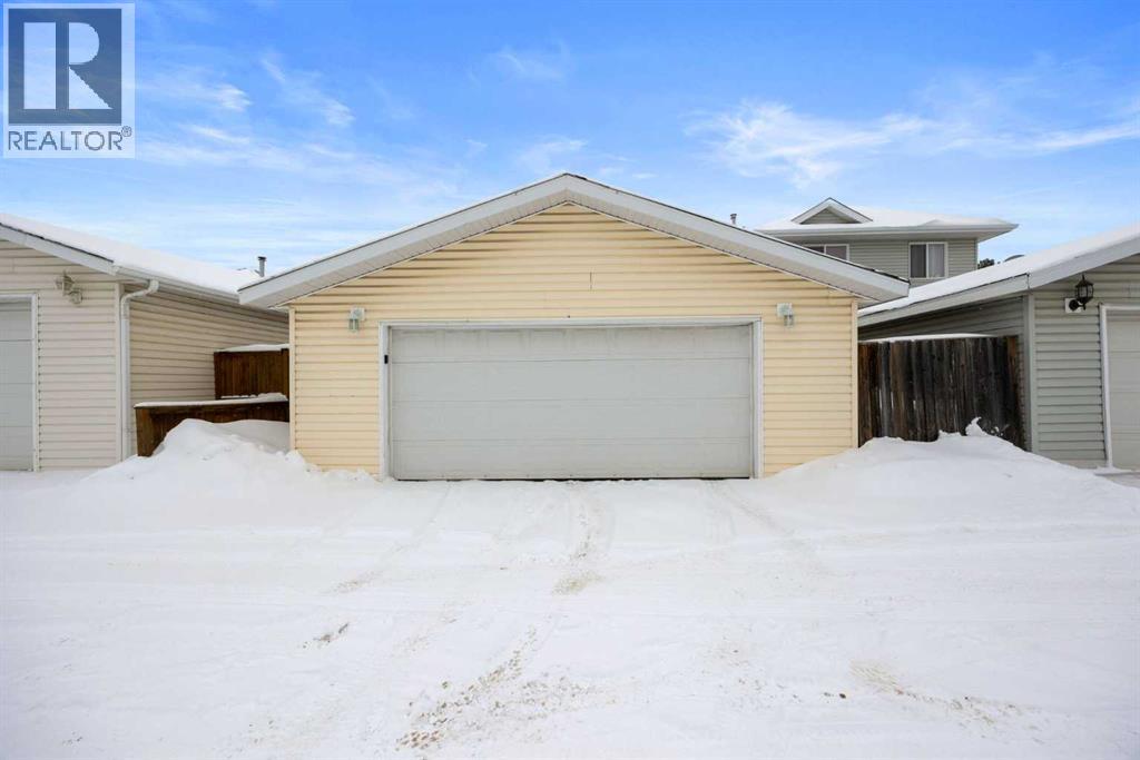 209 Pickles Crescent, Fort McMurray
