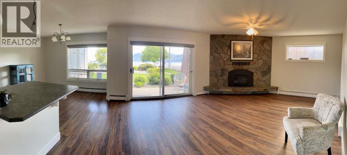 106 4340 Beach Avenue, Peachland