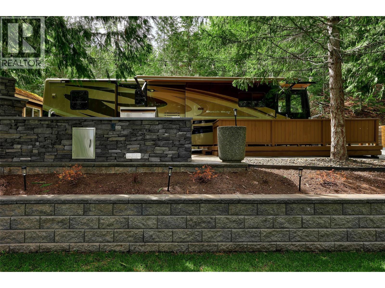  4498 Squilax - Anglemont Road, Scotch Creek