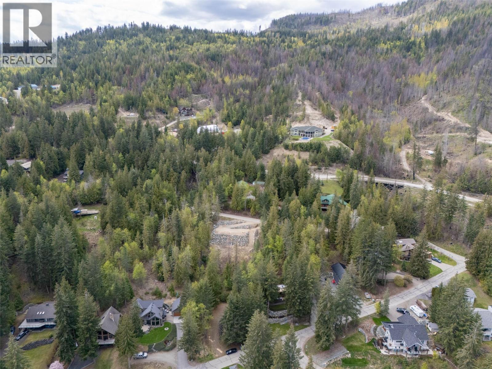  4498 Squilax - Anglemont Road, Scotch Creek