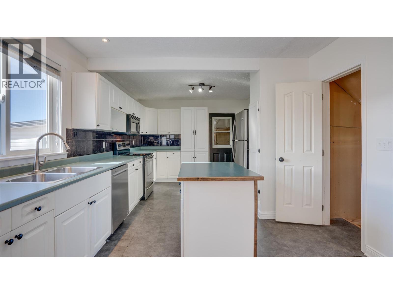 1604 25 Avenue, Vernon