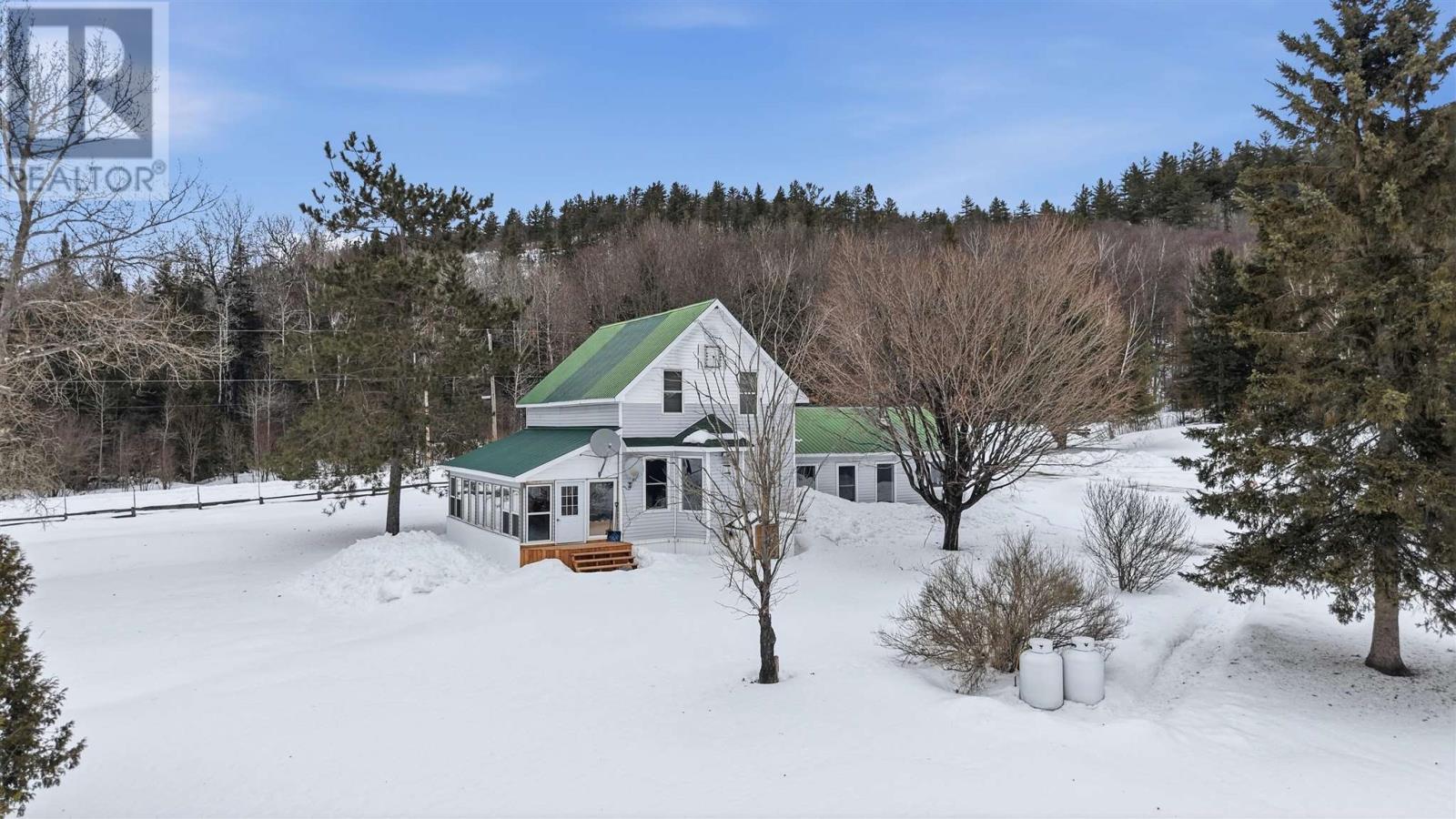 580 Mackay RD - Photo 3 of 41, Bruce Mines, Ontario