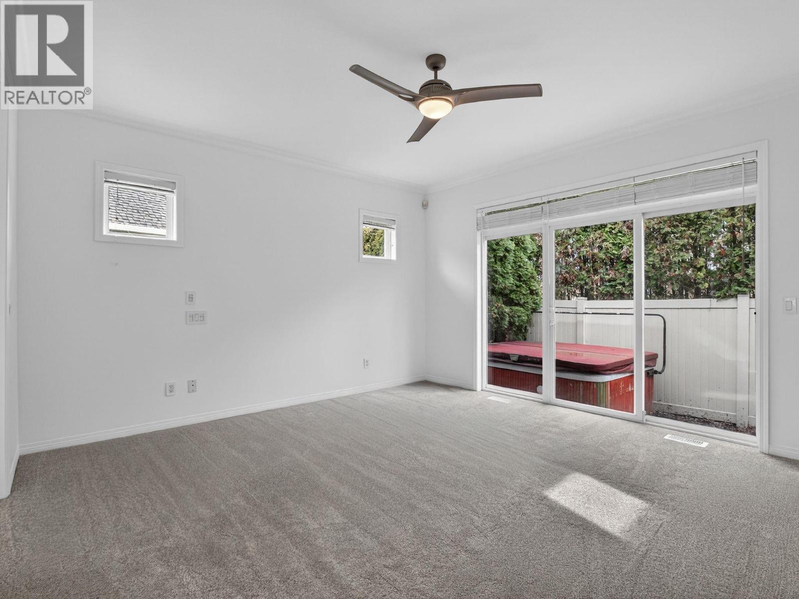 208 665 Cook Road, Kelowna