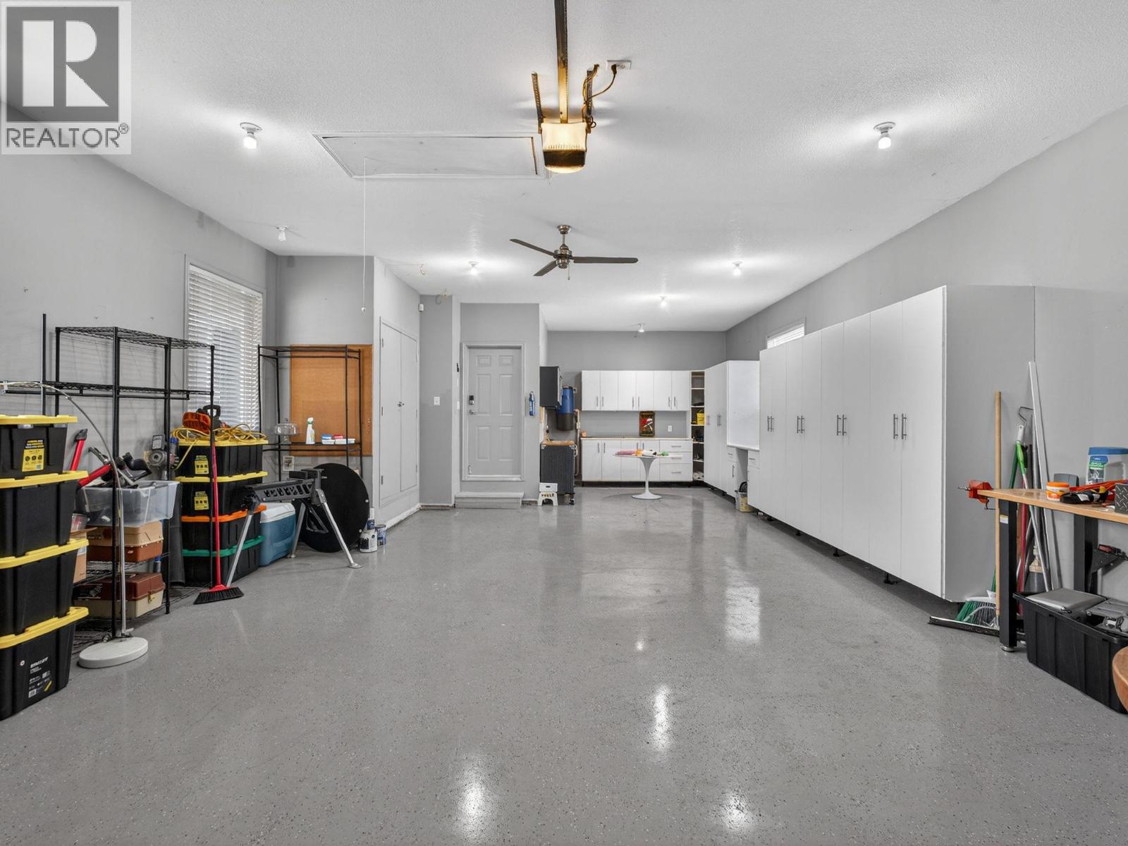 208 665 Cook Road, Kelowna