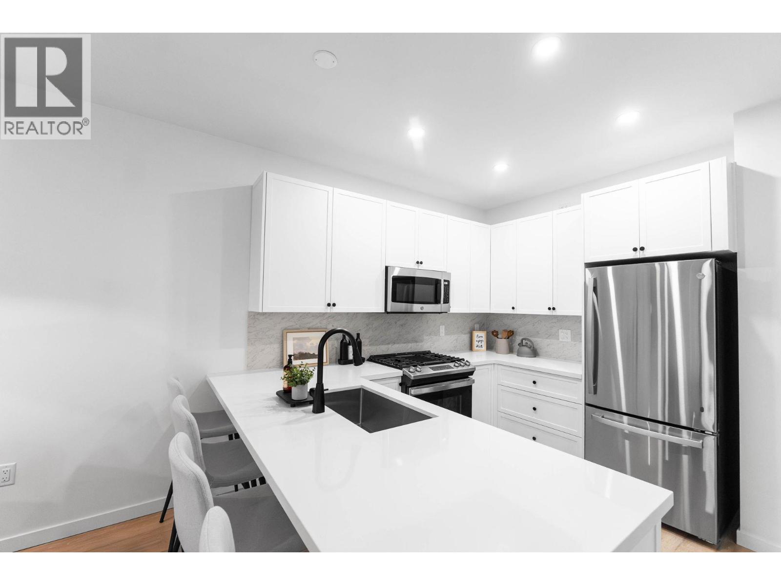 3210 Salmon Road Unit# 2, West Kelowna