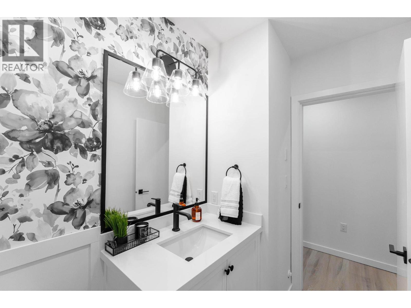 3210 Salmon Road Unit# 2, West Kelowna