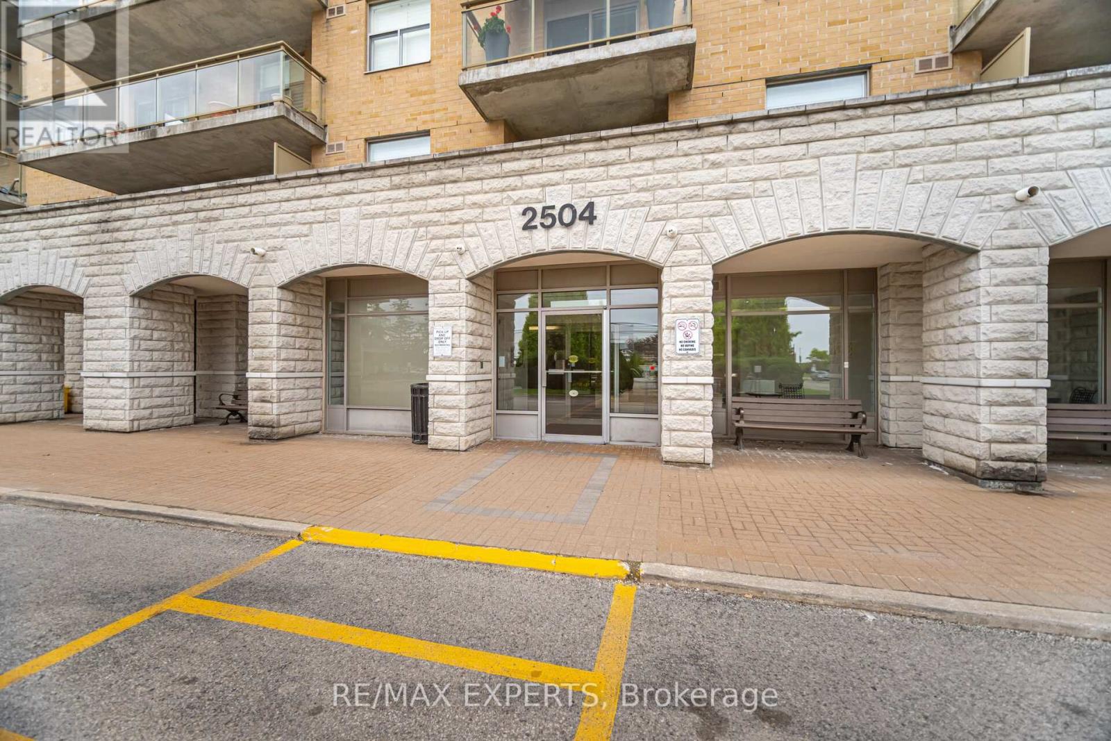 313 - 2504 RUTHERFORD ROAD - Photo 3 of 37, Vaughan (Maple), Ontario