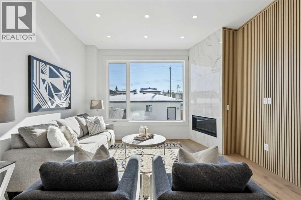 Single Family House for Sale in   Avenue NW Banff Trail Calgary 