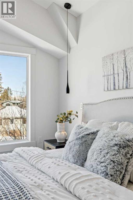 Single Family House for Sale in   Avenue NW Banff Trail Calgary 