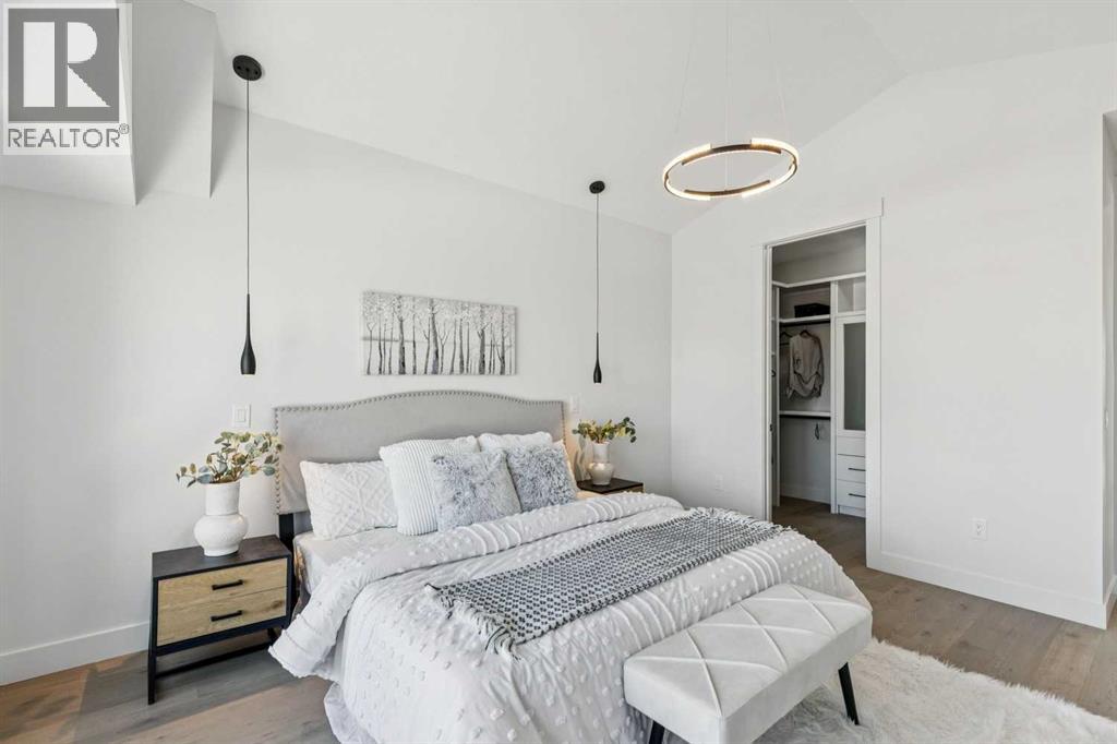 Single Family House for Sale in   Avenue NW Banff Trail Calgary 