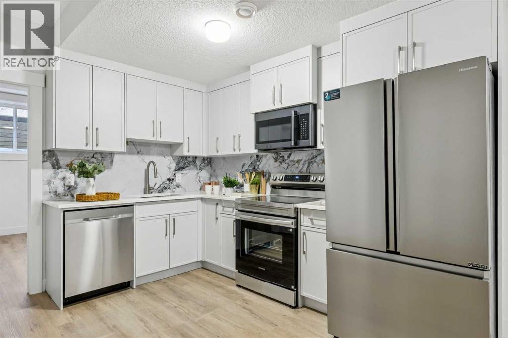 Single Family House for Sale in   Avenue NW Banff Trail Calgary 