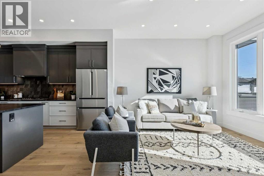 Single Family House for Sale in   Avenue NW Banff Trail Calgary 