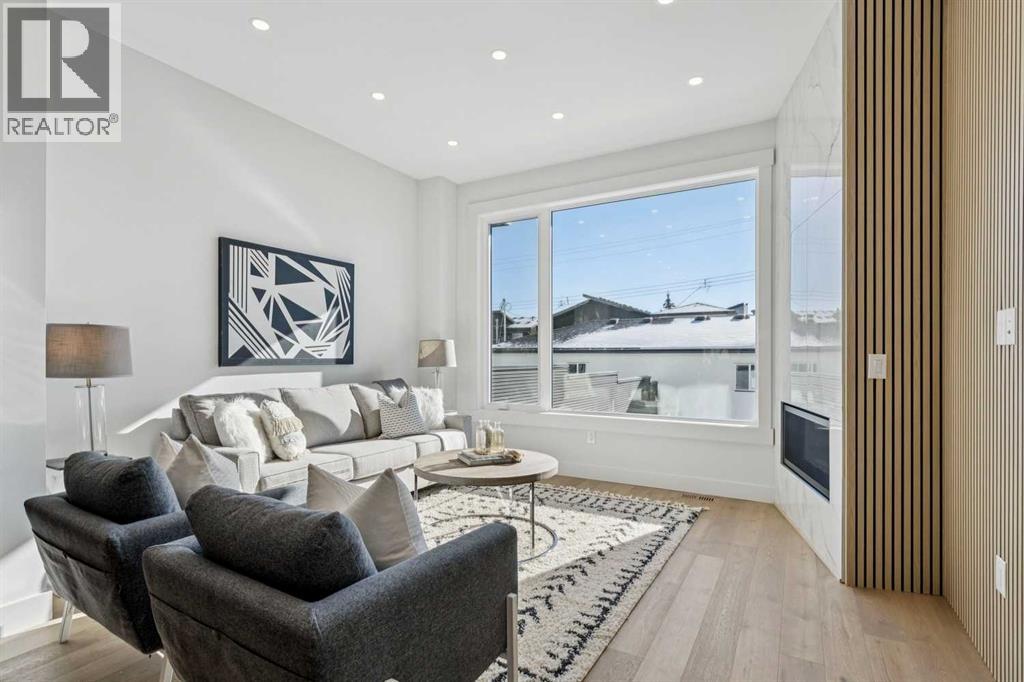 Single Family House for Sale in   Avenue NW Banff Trail Calgary 