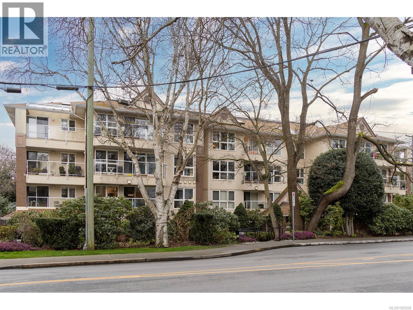 202 1501 Richmond Rd - Photo 2 of 28, Victoria, British Columbia