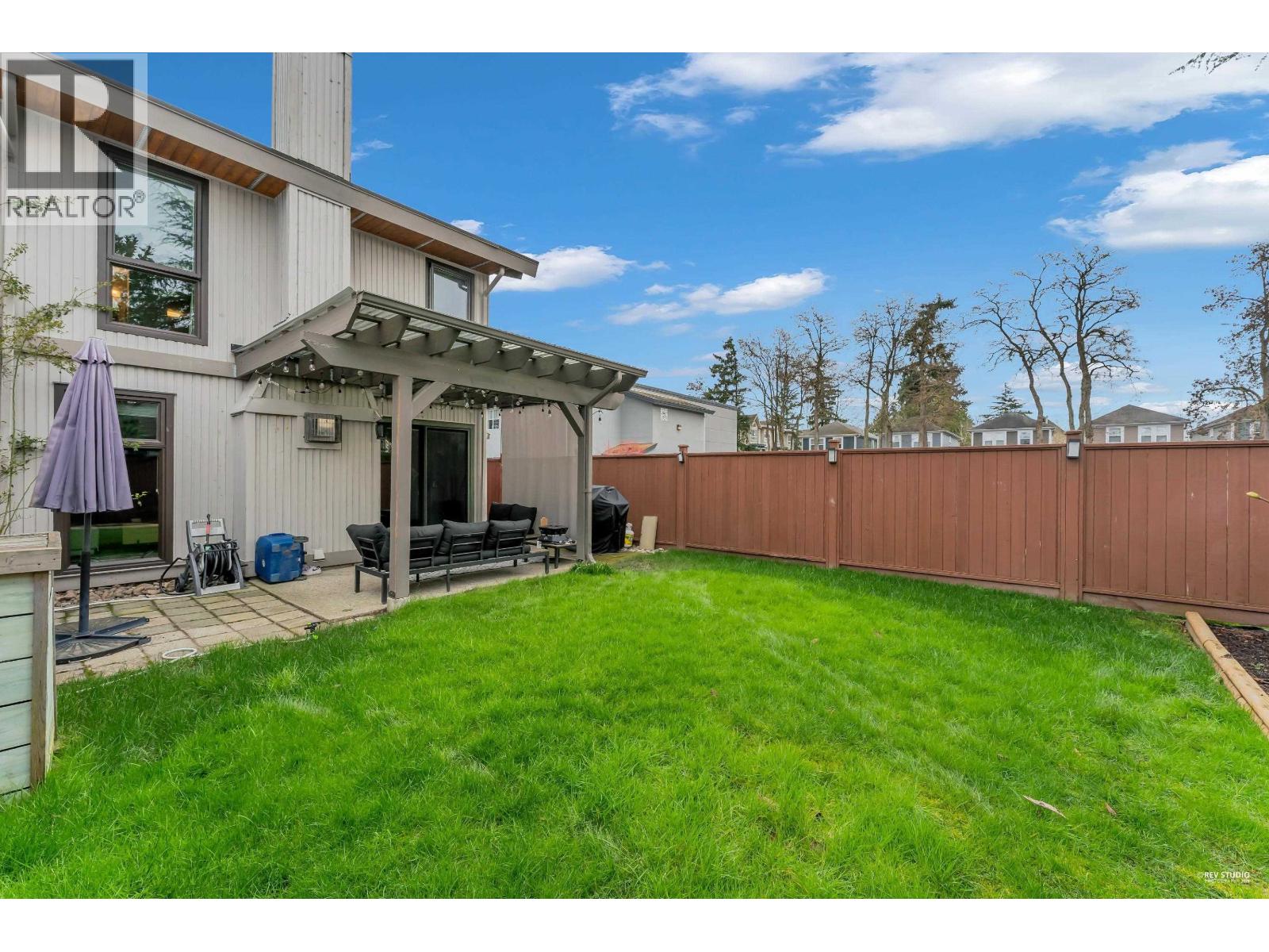 #14-5600 LADNER TRUNK Road, Delta