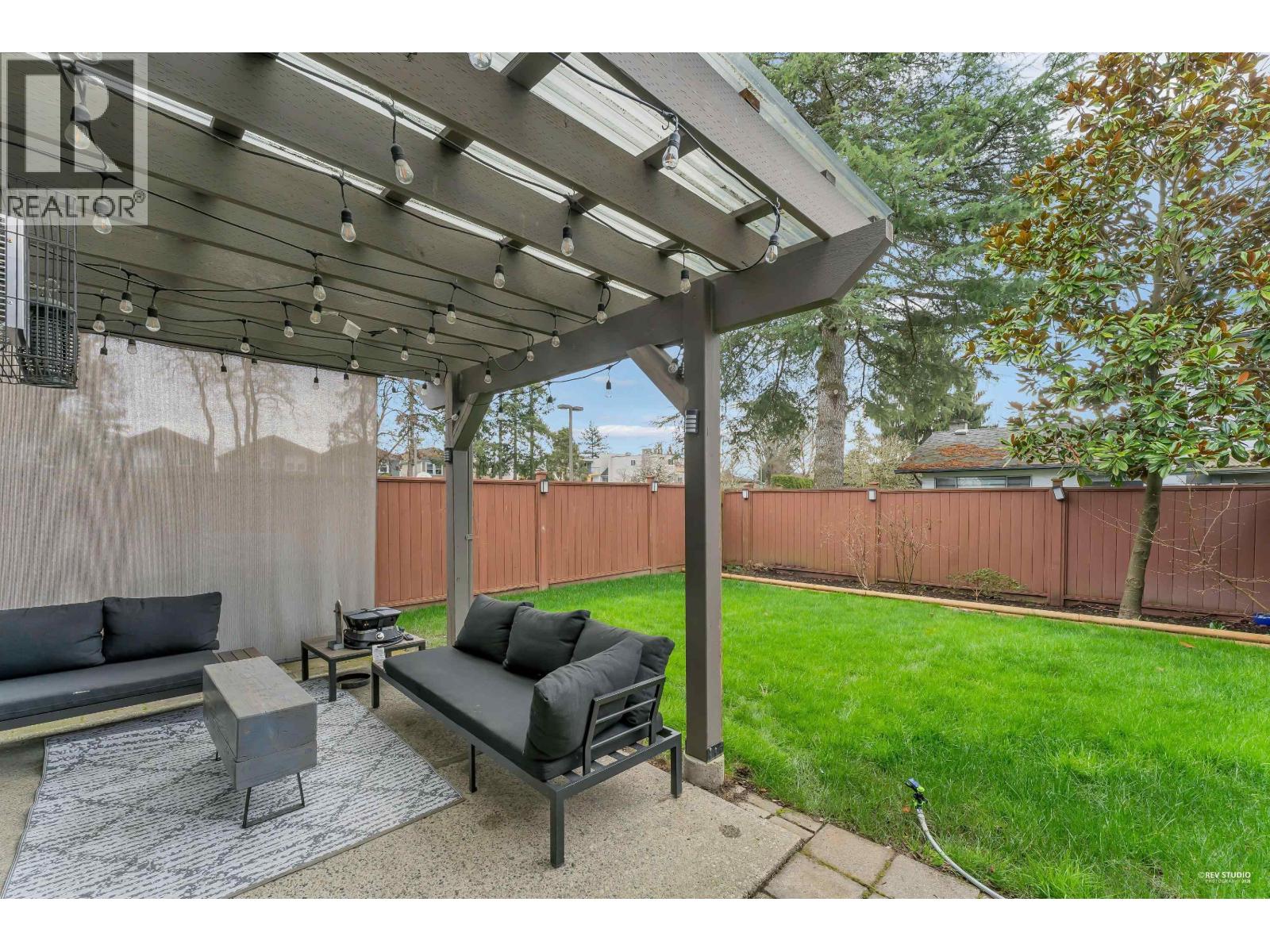 #14-5600 LADNER TRUNK Road, Delta