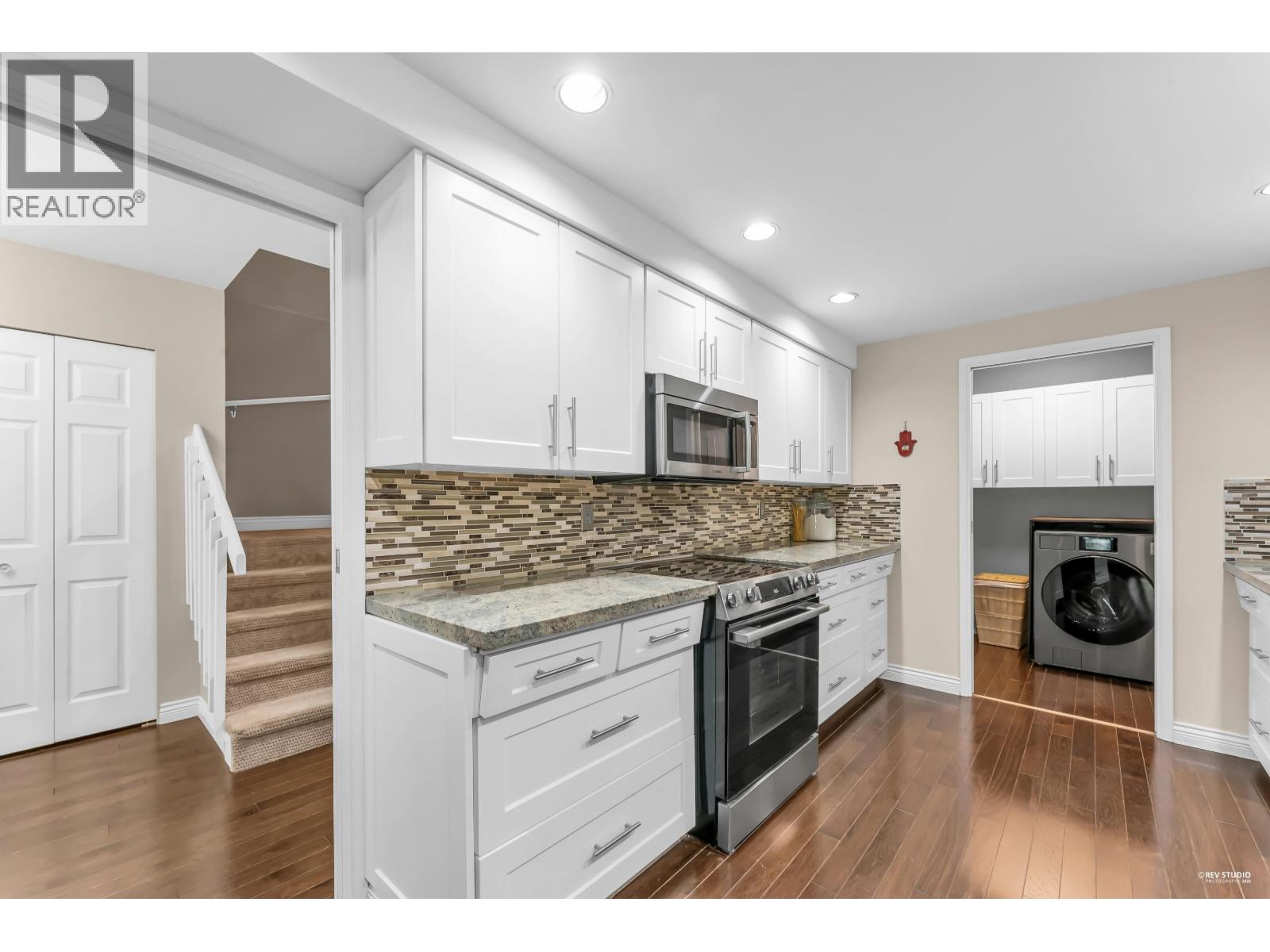 #14-5600 LADNER TRUNK Road, Delta