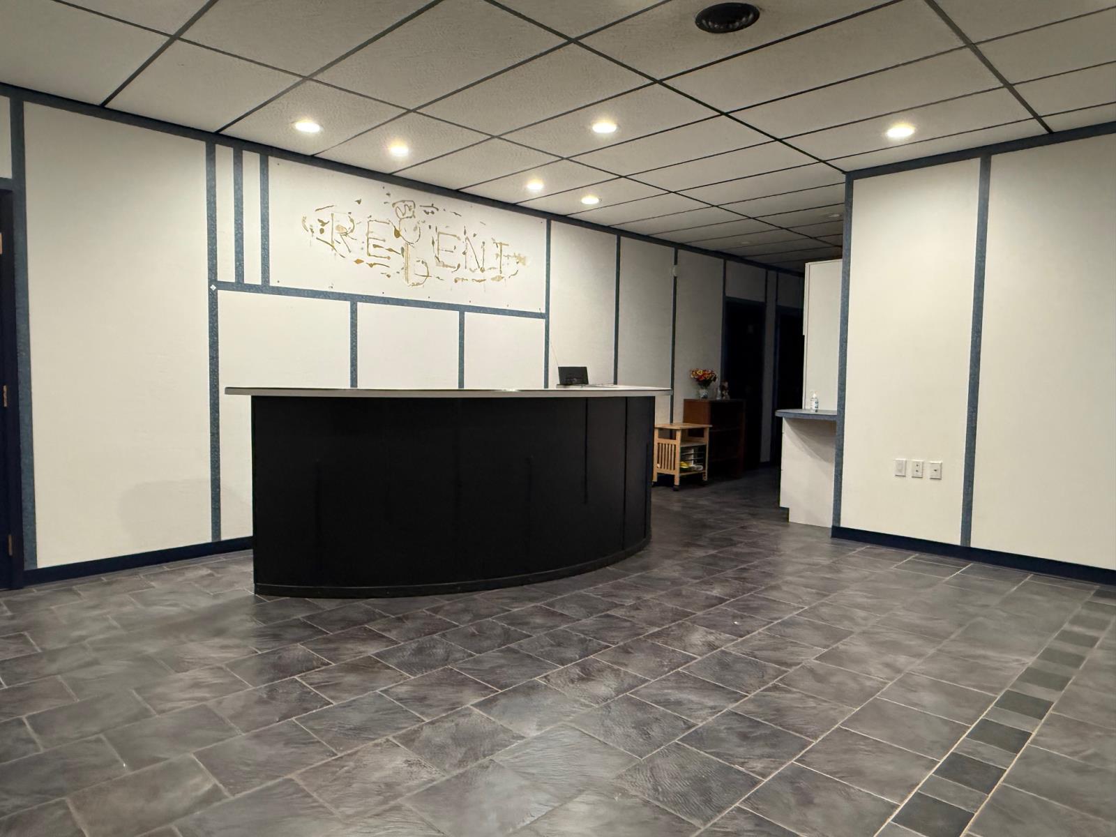 B 5101 51 St - Photo 2 of 9, Drayton Valley, Alberta