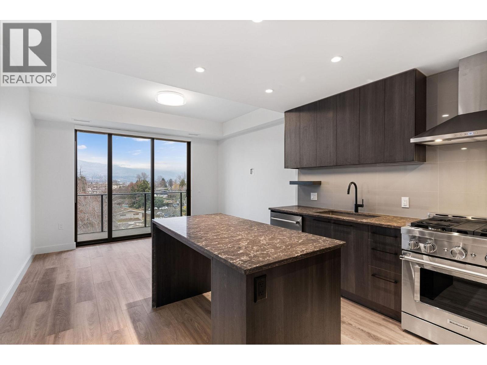 310 3051 Abbott Street, Kelowna